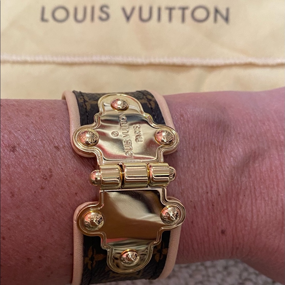 Louis Vuitton Signature Leather Bracelet Gold Closure